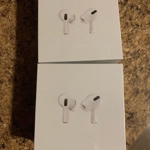 Apple AirPod pro.